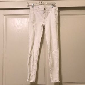 American eagle white mid rise jeans